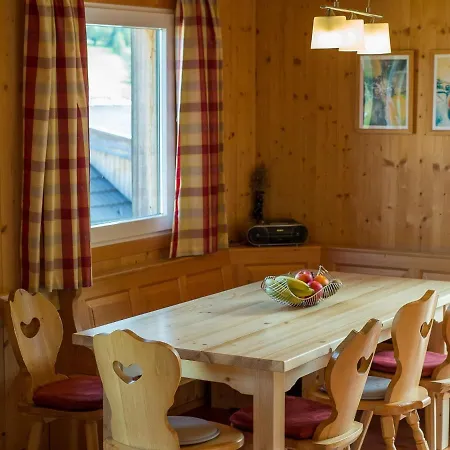 Semesterbostad Holiday Gamsblume