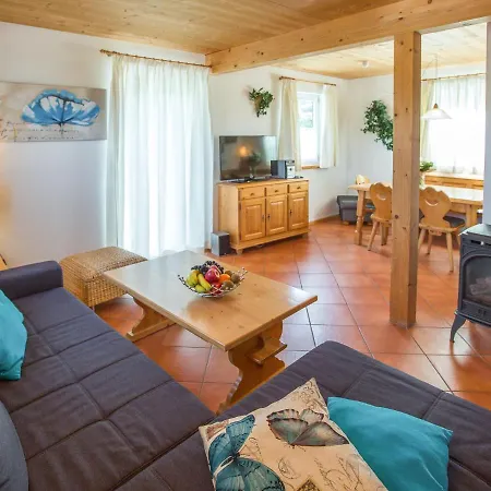 Semesterbostad Holiday Gamsblume